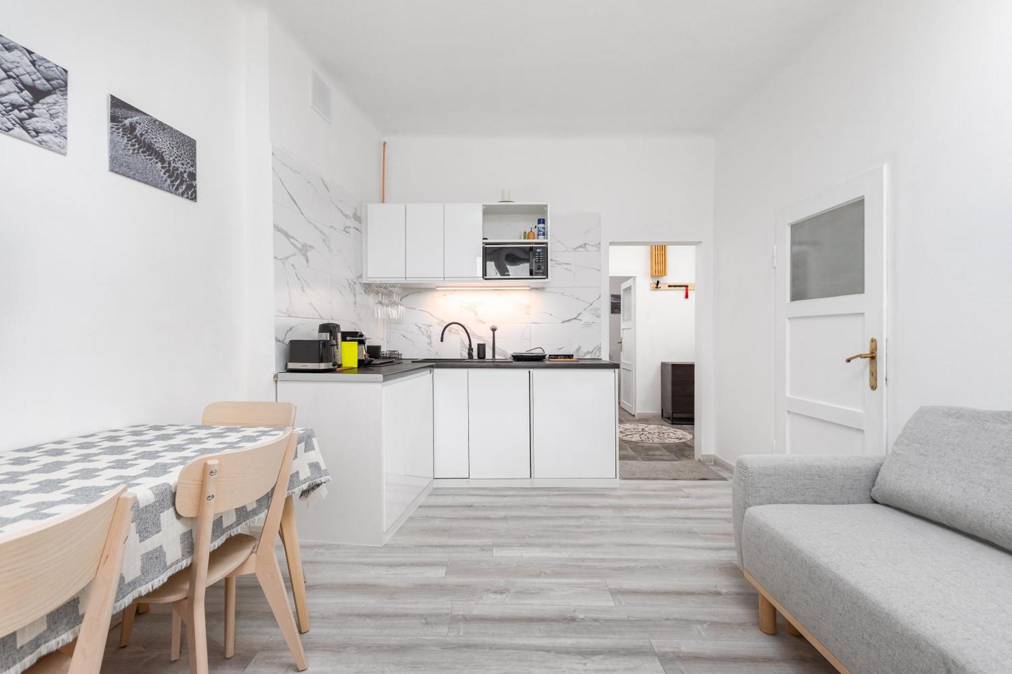 Krakowskie Przedmiescie 69 By Homeprime Warsaw Exterior photo
